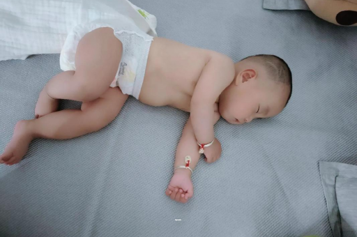 迪庆宝宝突然很多眼屎